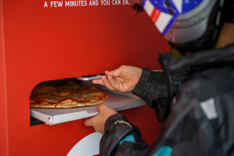 pizza vending machine
