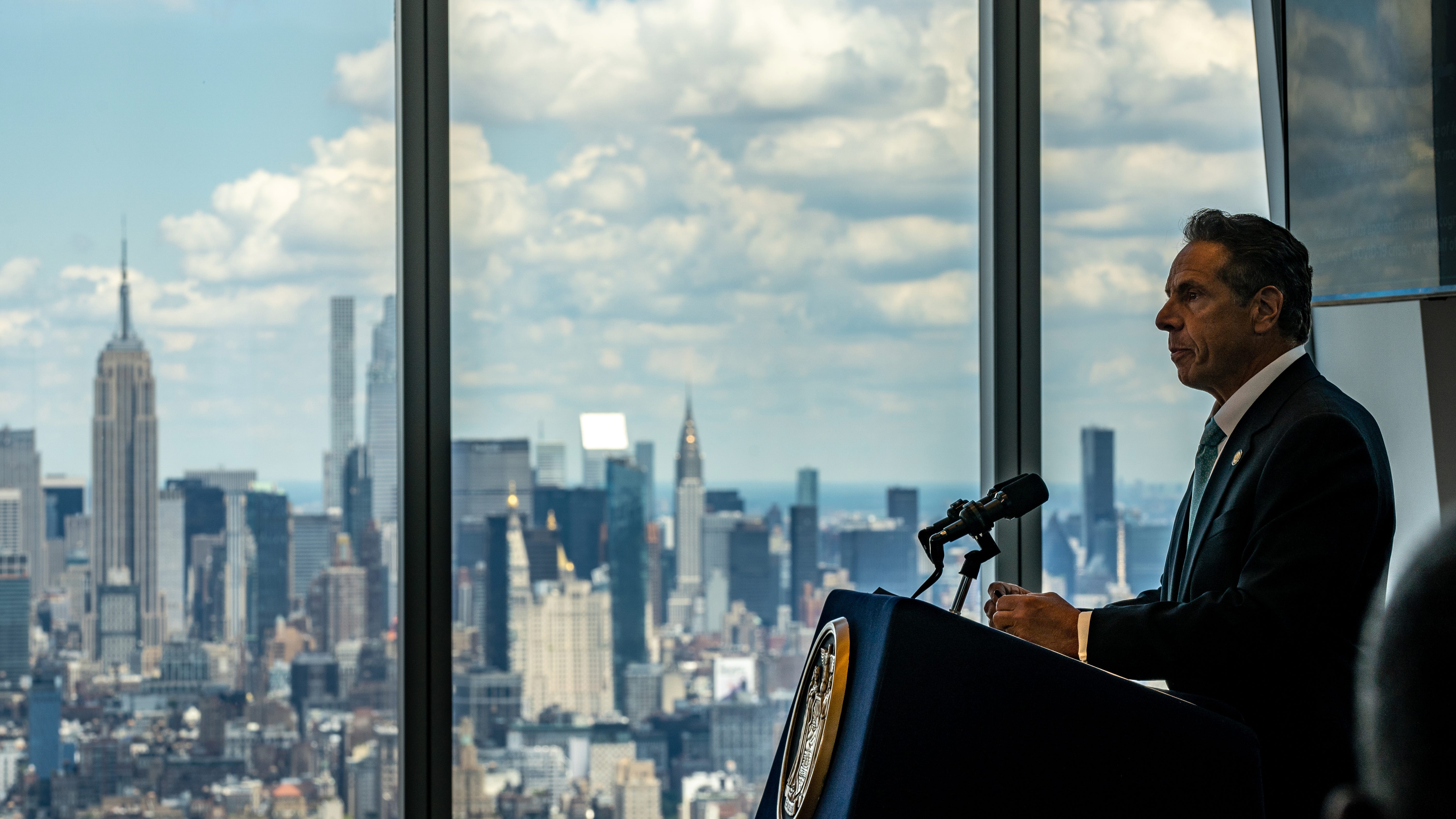 NY lifts most COVID-19 rules, holds fireworks shows to mark 70% vaccine milestone