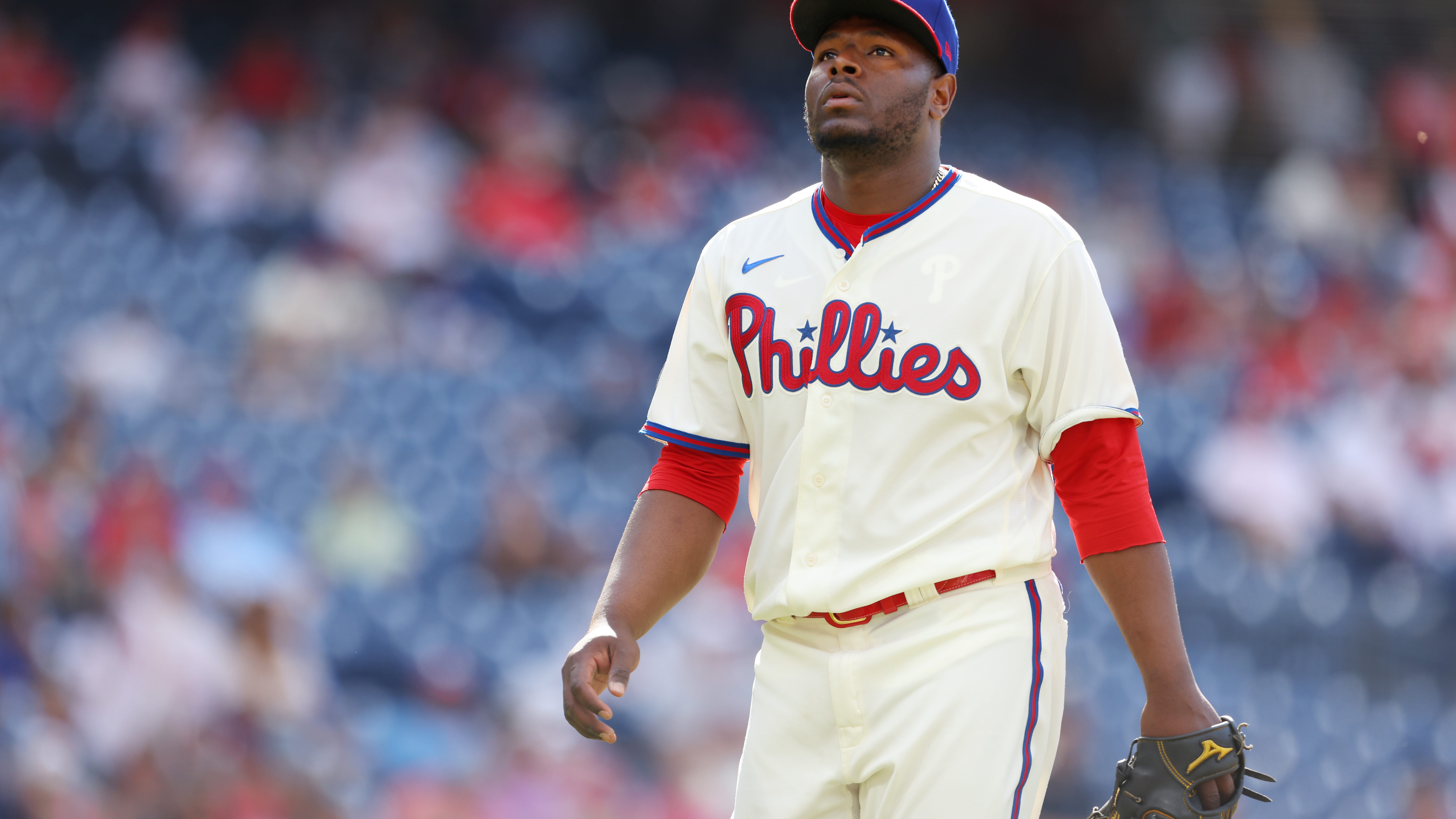 Joe Girardi removes Hector Neris from closer role, Jose Alvarado to get ‘first crack’ at saves