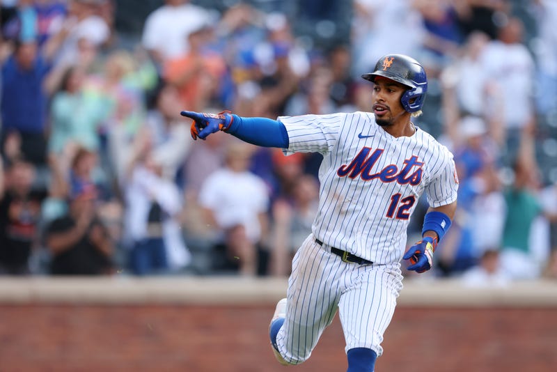 Francisco Lindor #12 of the New York Mets