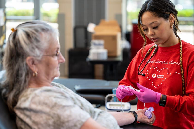 American Red Cross hiring phlebotomists for mobile blood drive team in Michigan