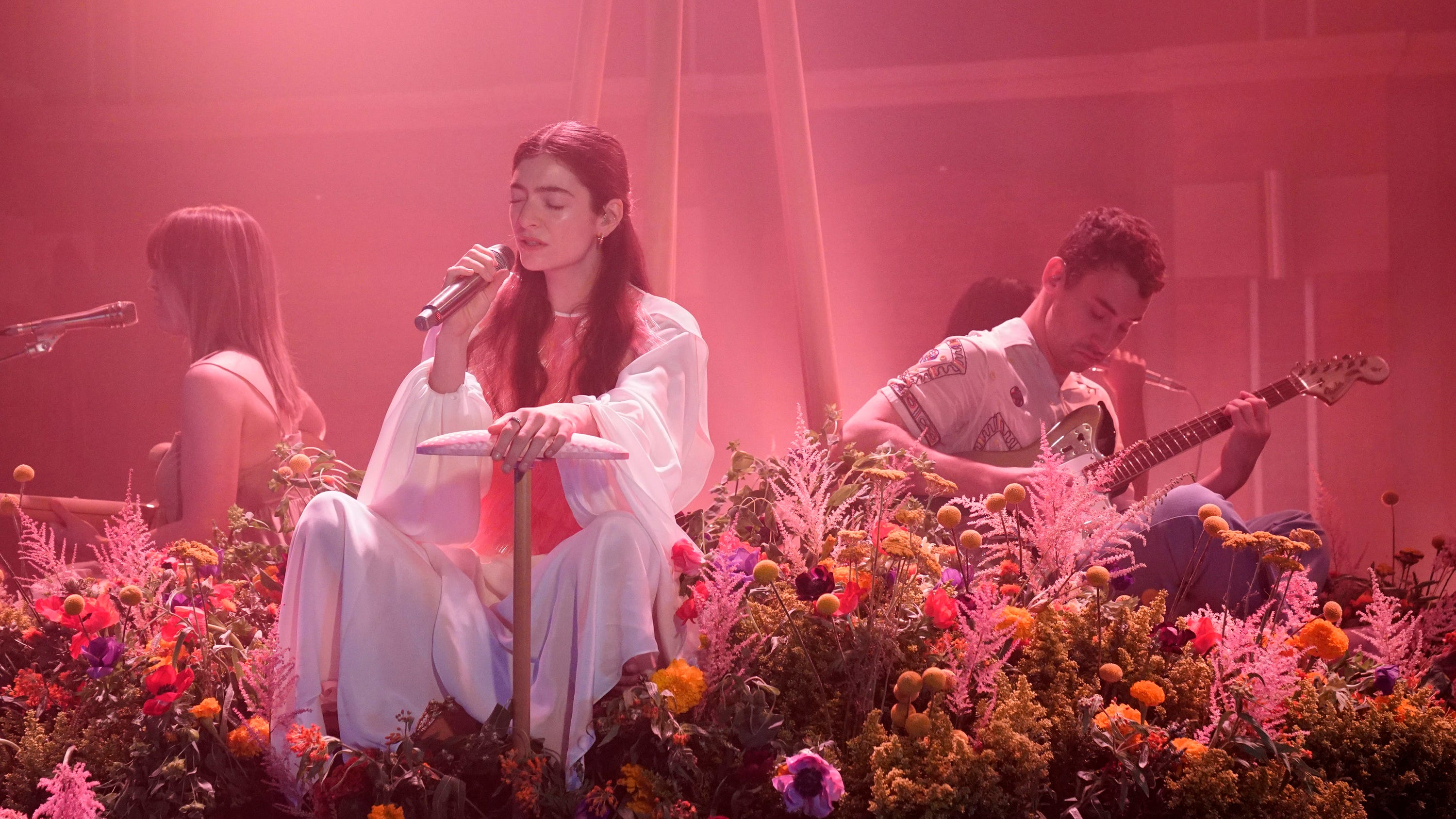 Lorde’s 'Stoned At The Nail Salon' has already created a few of our favorite memes