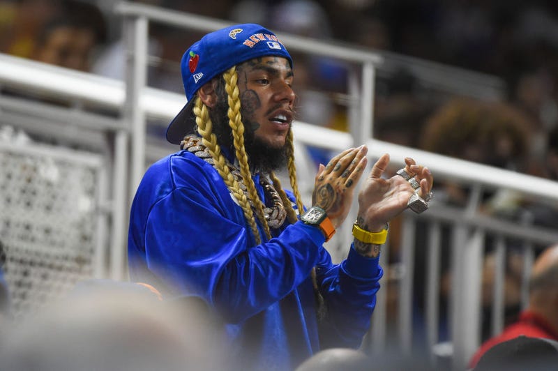 American rapper Tekashi 6ix9ine cheers on the New York Mets during the game against the Miami Marlins at loanDepot park on August 3, 2021 in Miami, Florida. (Photo by Eric Espada/Getty Images)