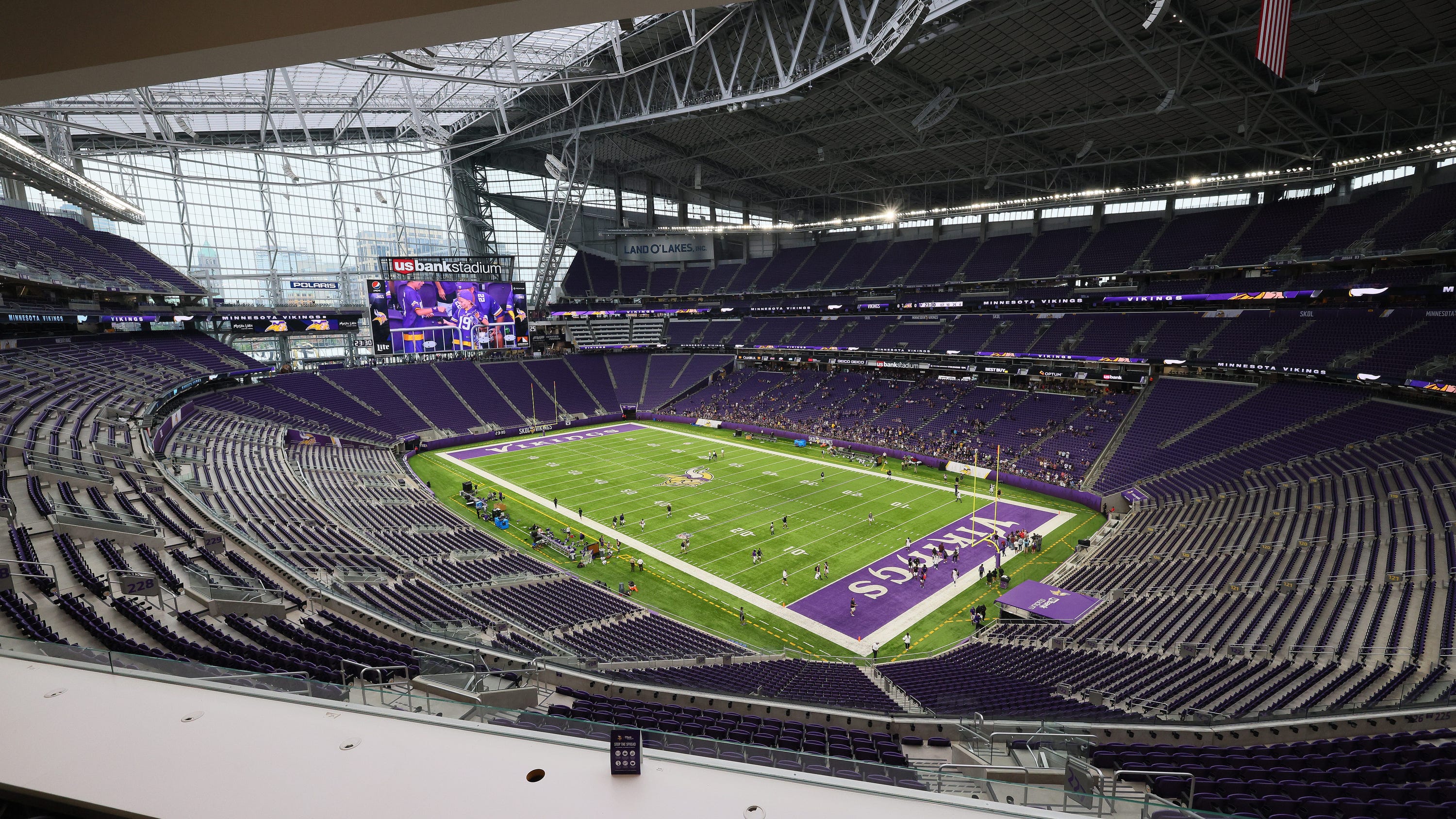 Minnesotans who get vaccinated this Sunday will have a chance to win Vikings-Packers tickets