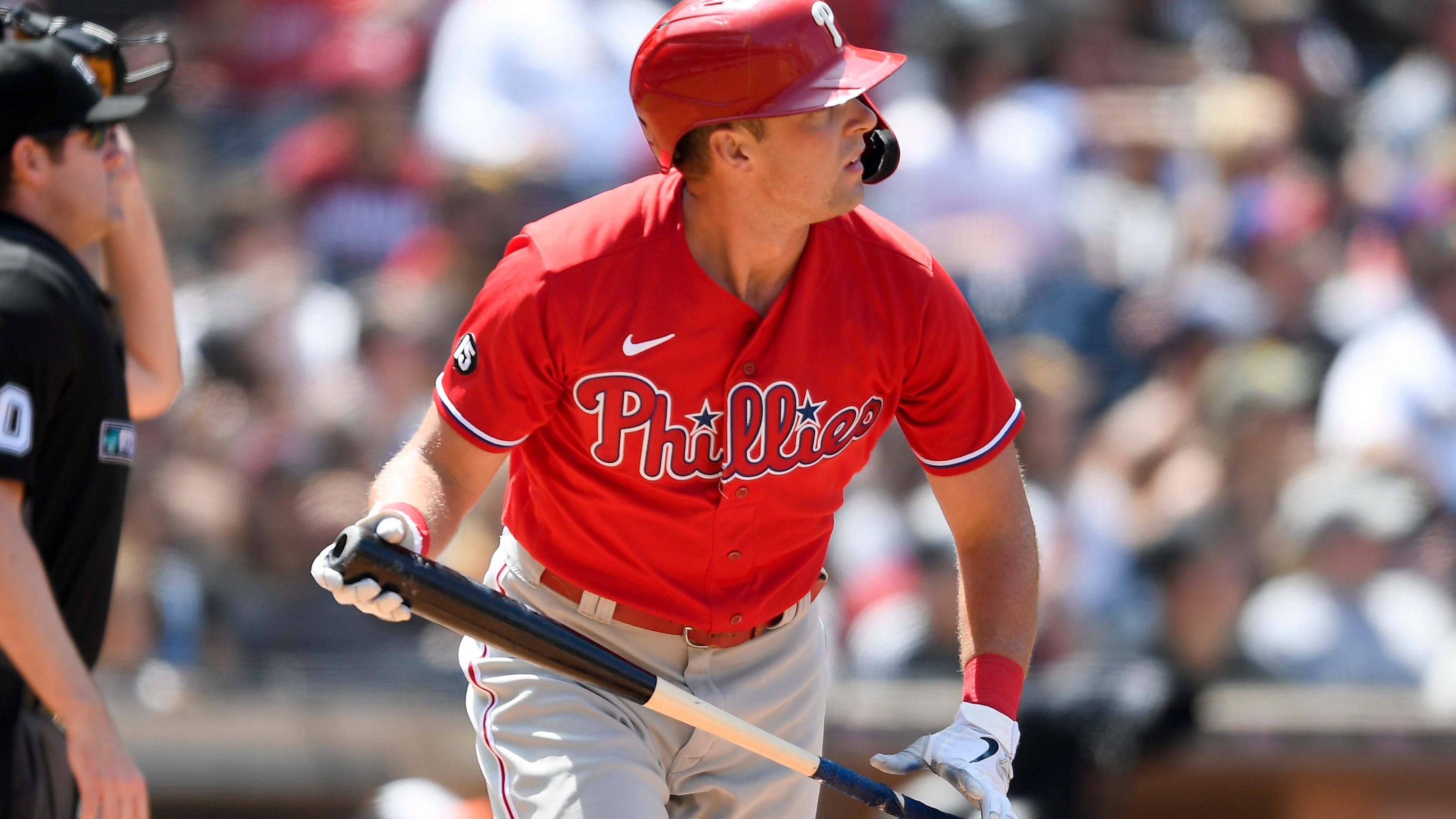 UPDATE: Hoskins says he's done for season; Phillies' loss to Rays spotlighted his limitations