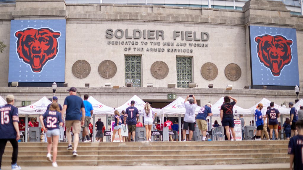 Has the city given up on trying to keep the Chicago Bears in Soldier Field?