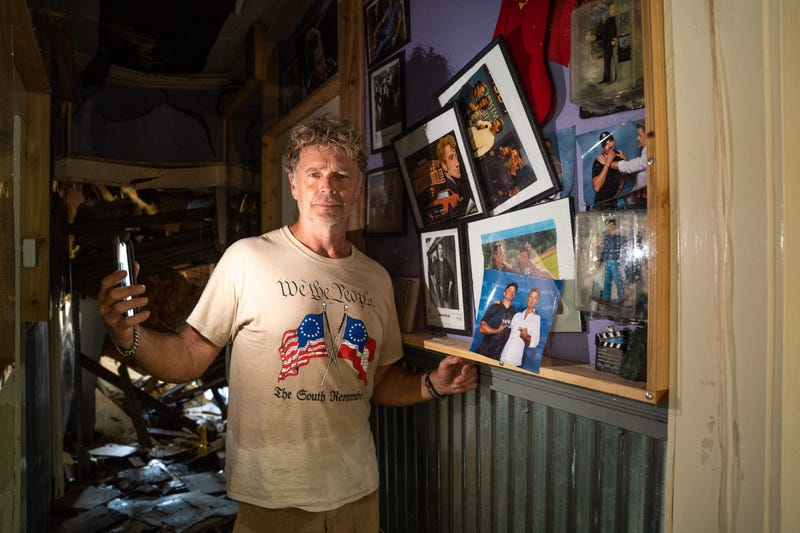 john schneider