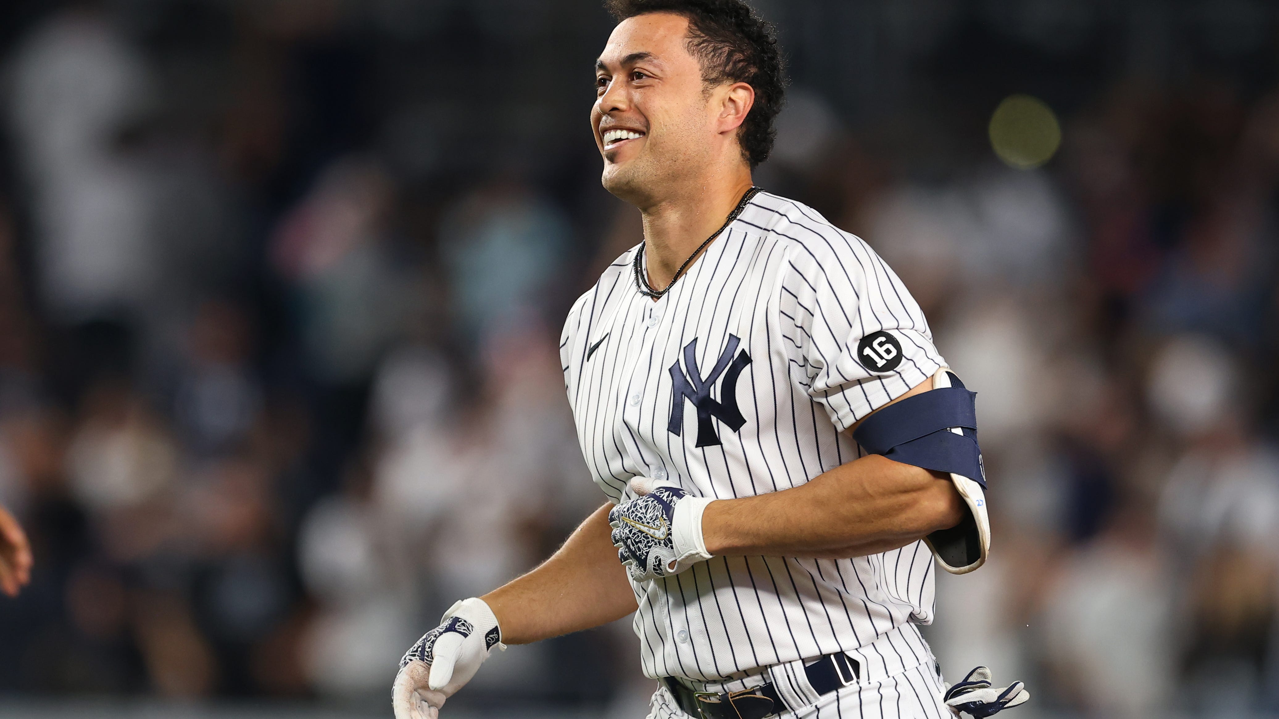 Benches clear in Subway Series finale after Stanton, Lindor have words on home run trot