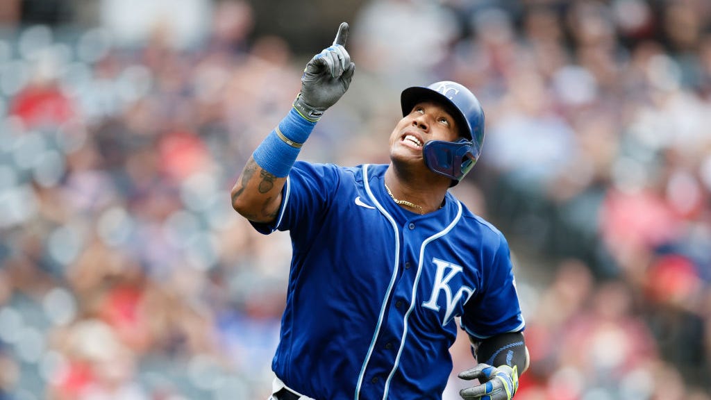 Salvador Perez: Cleveland fan sought $10K for record-breaking HR ball