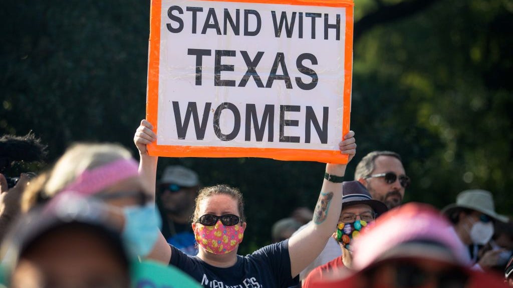 New Mexico plans new $10 million abortion clinic near eastern border after Texas ban