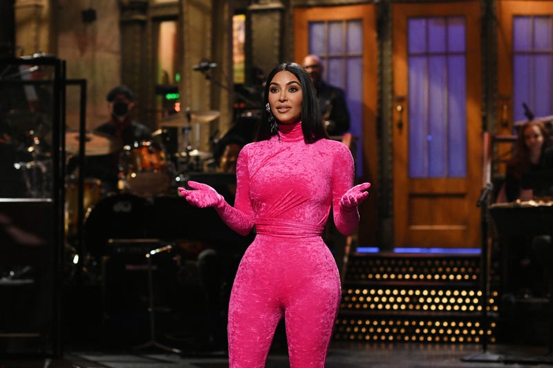 Kim Kardashian West hosts SNL