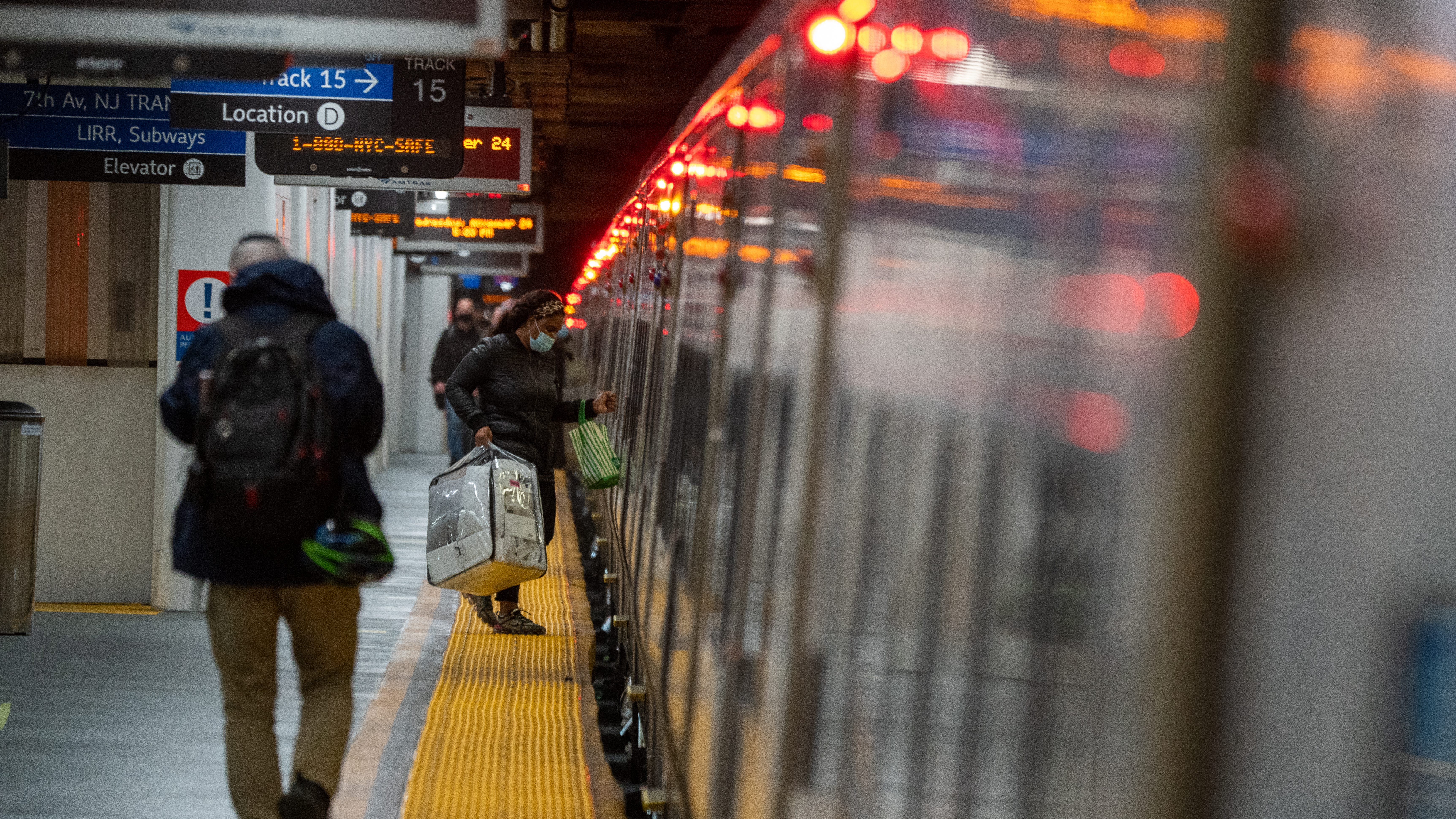 MTA, Amtrak reach deal on East River tunnels, Penn Station project: Schumer