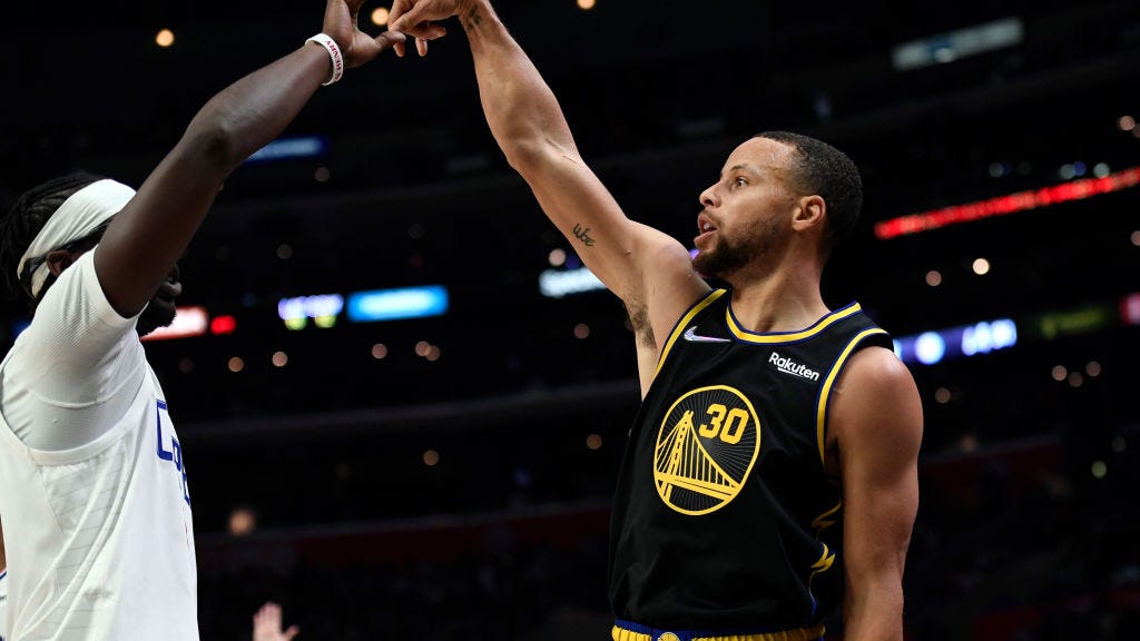 PHOTOS: Warriors' newest jerseys honor, celebrate Bay Area women