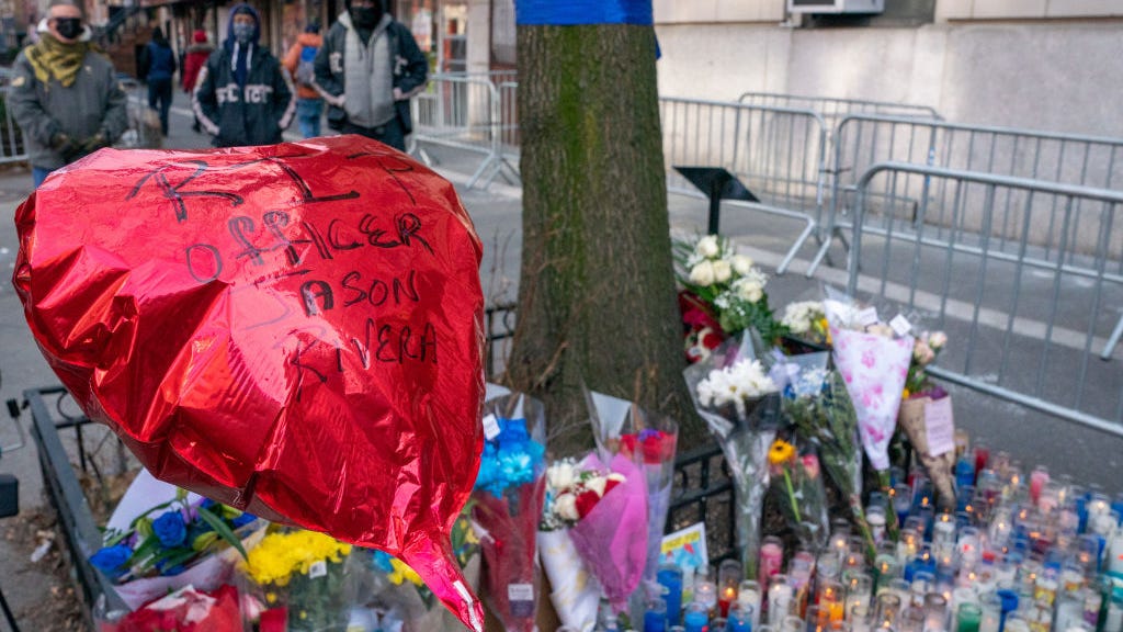 Mom of alleged cop killer to NYPD officer Jason Rivera's parents: 'I am deeply sorry'