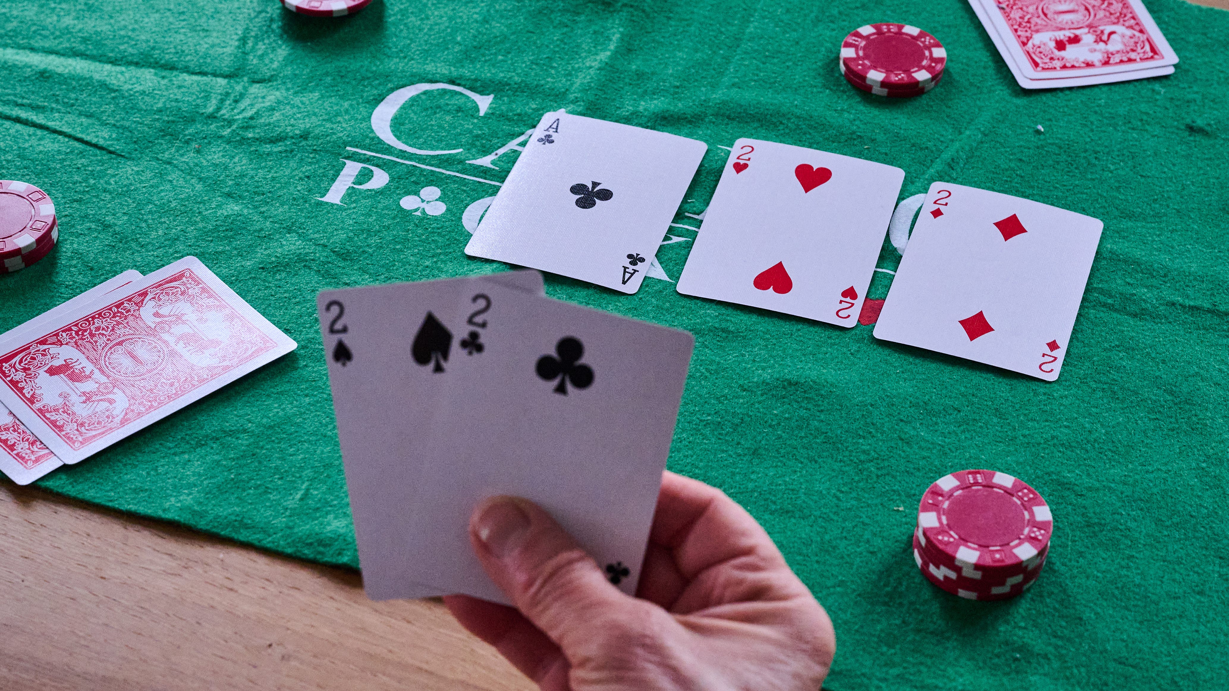 JUNKIES: Johnny Auville recaps last night's Cakes Classic poker tournament at MGM National Harbor