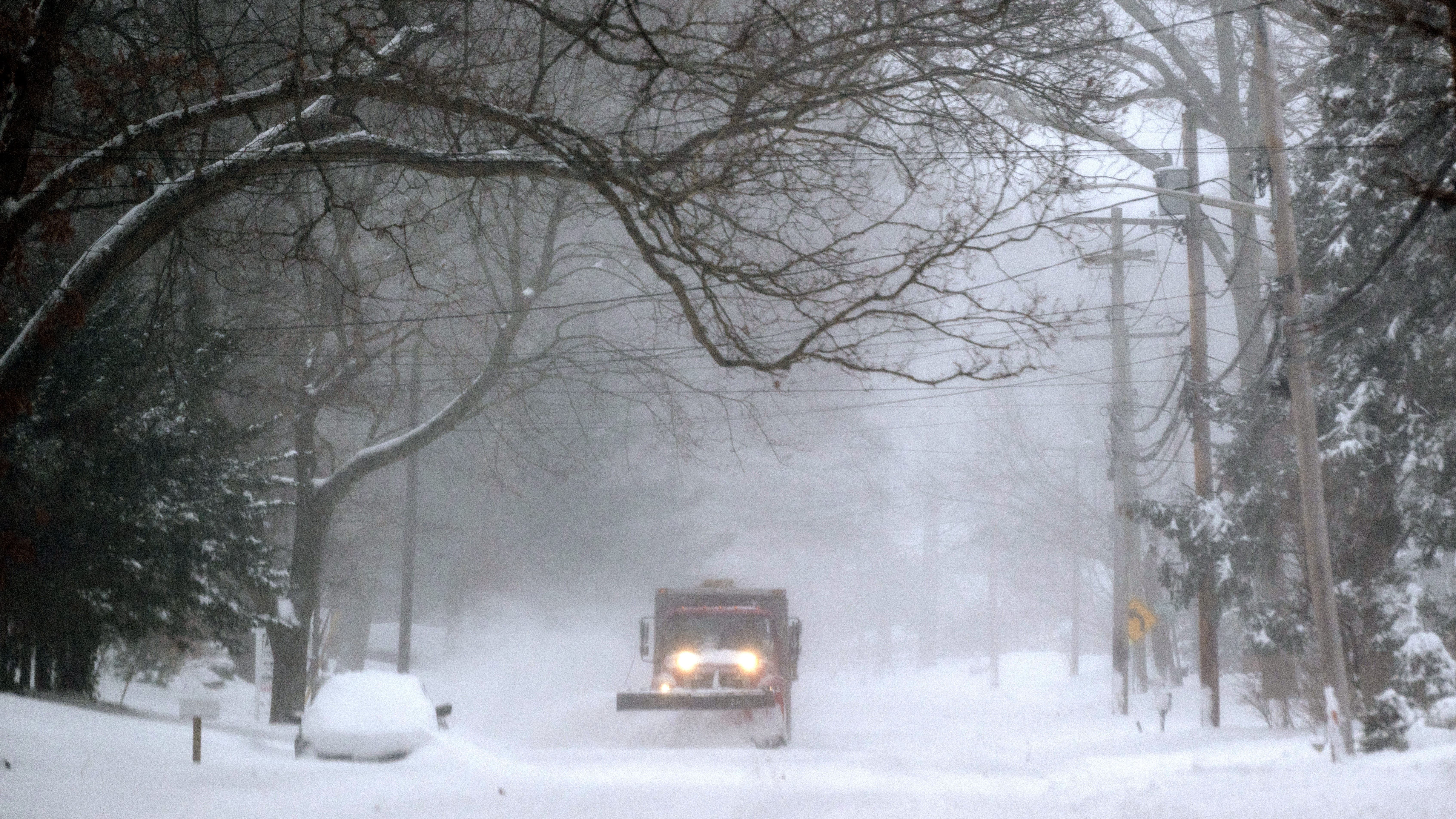 4 deaths reported on LI during snow storm
