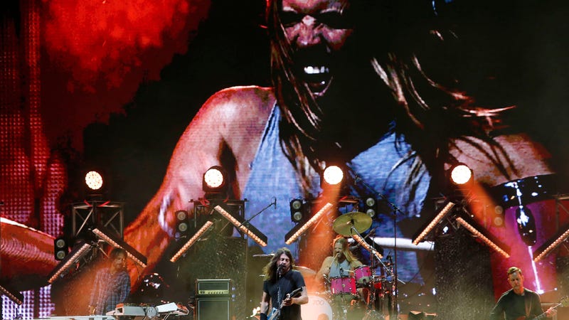 Dave Grohl and Taylor Hawkins of the Foo Fighters
