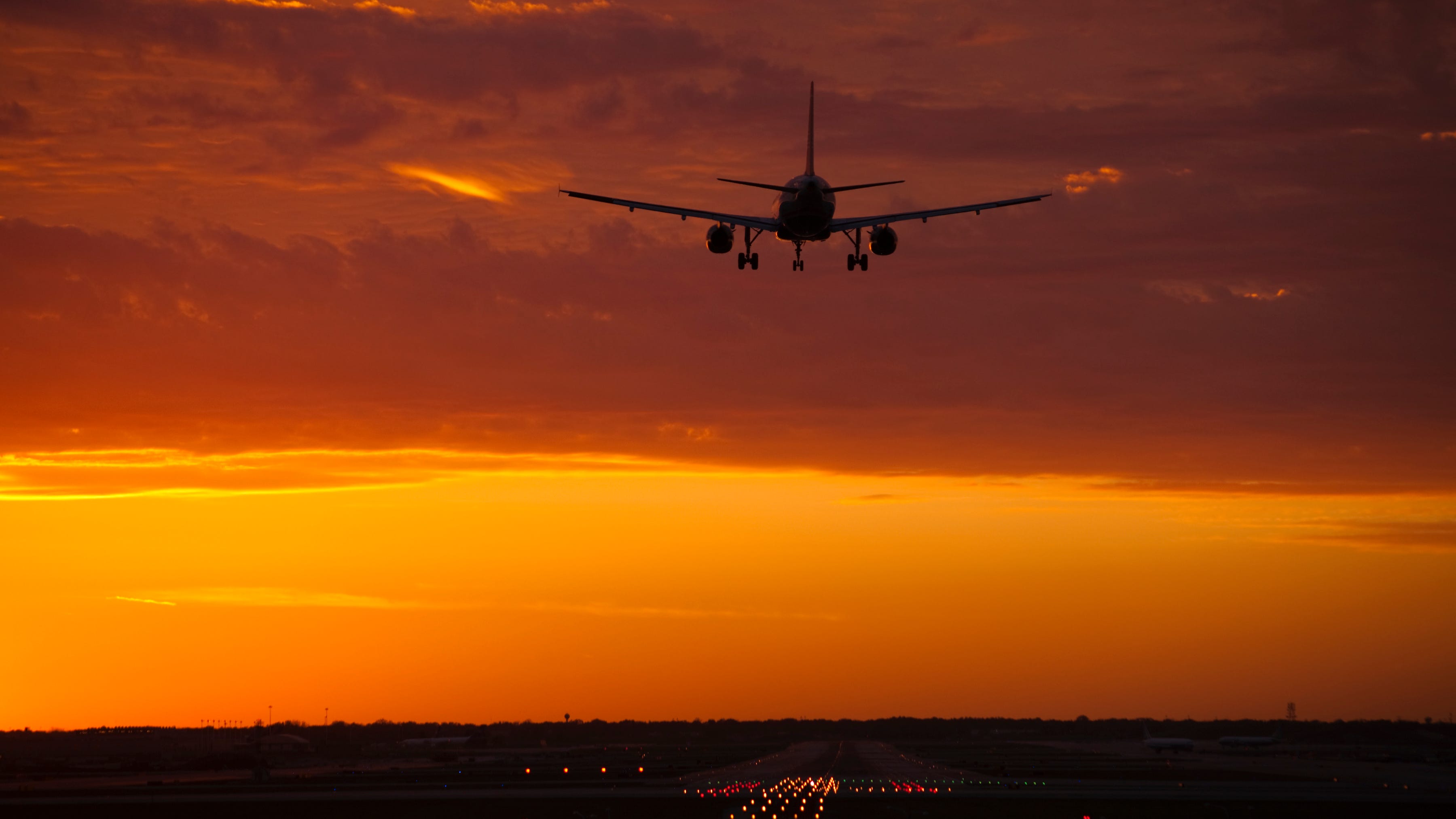 Laptop causes fire on international flight; prompts emergency landing at O’Hare