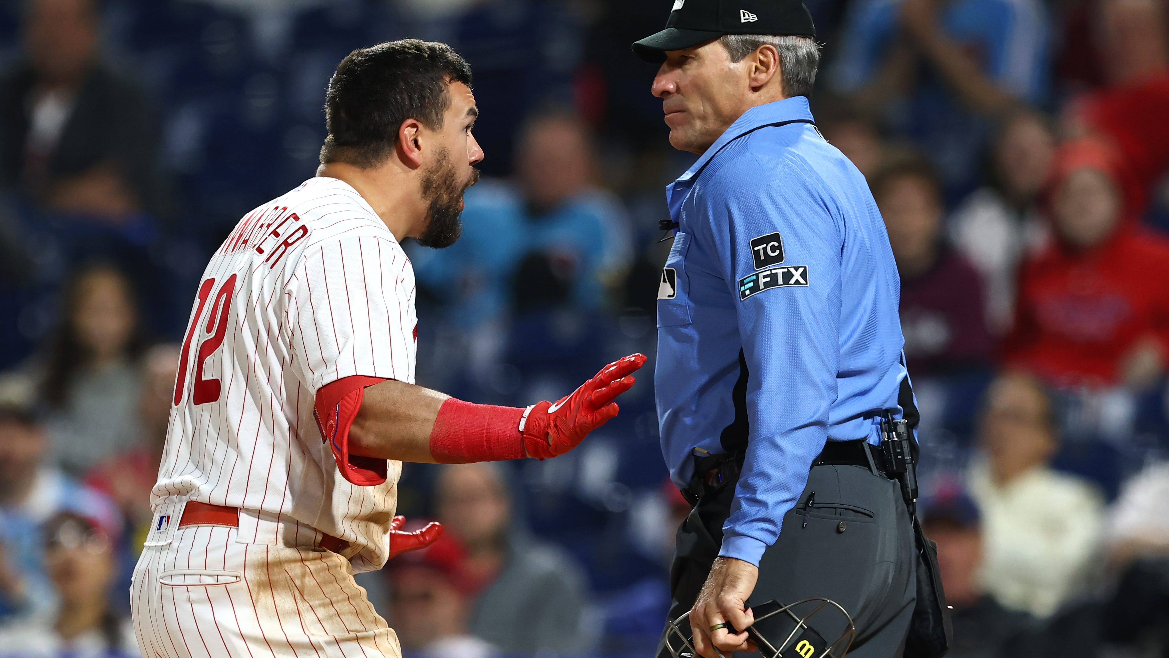 Watch: Kyle Schwarber goes ballistic after terrible call by Angel Hernandez