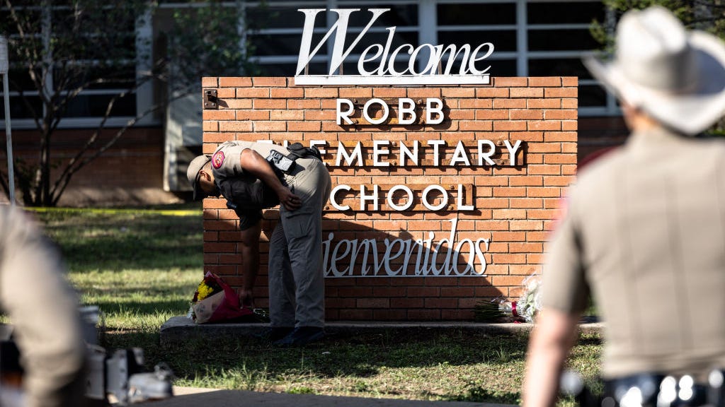 Mayor of Uvalde blames lack of mental healthcare for tragic school shooting