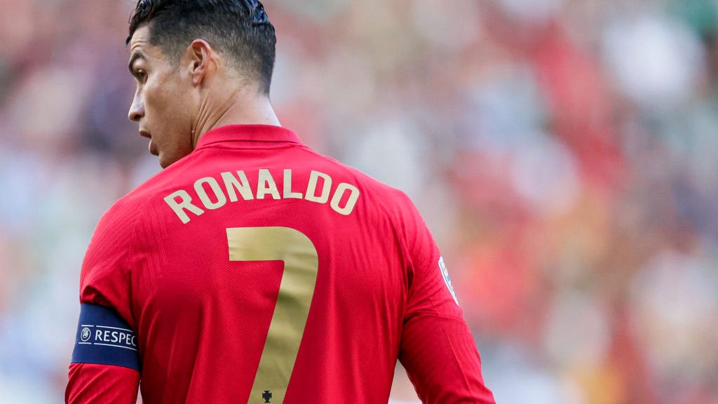 Cristiano Ronaldo tendría dos ofertas para salir de Manchester