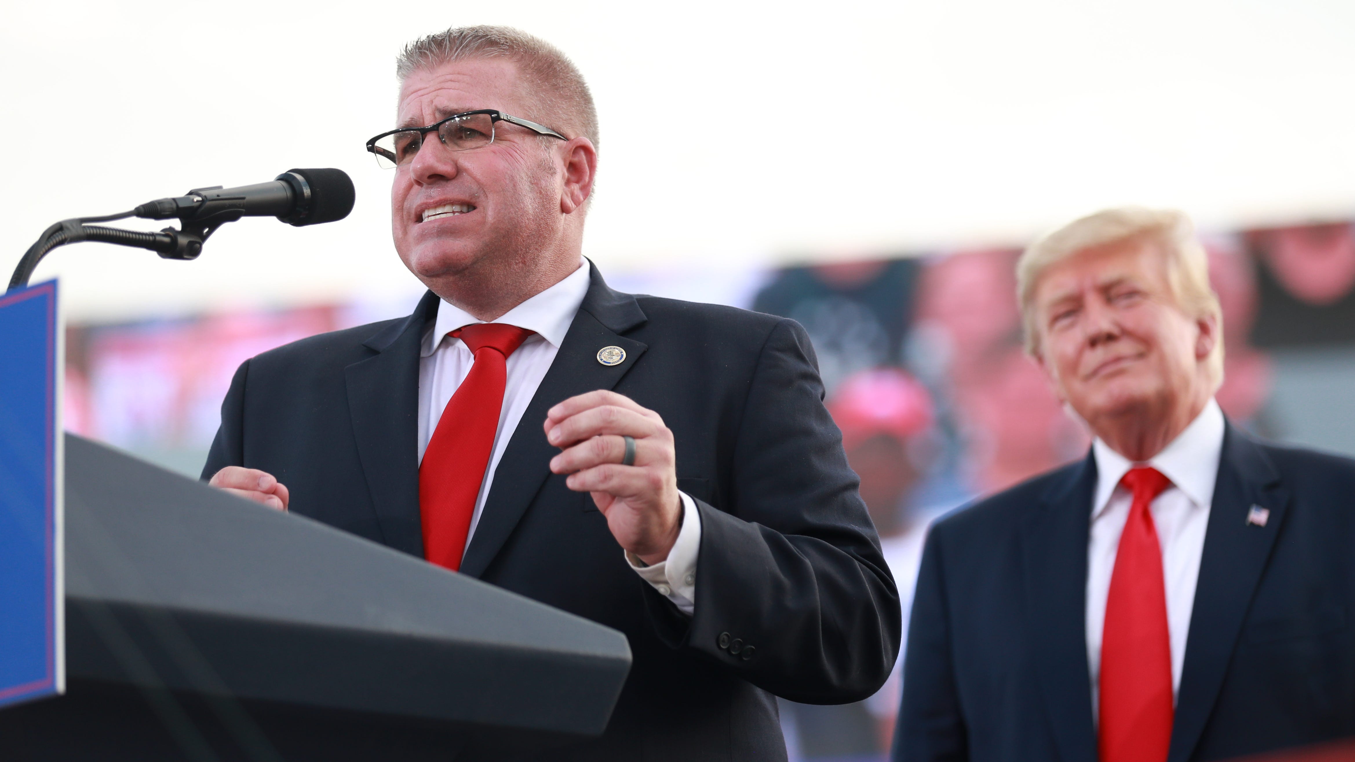 Trump endorses Darren Bailey, Mary Miller, at rally near Quincy