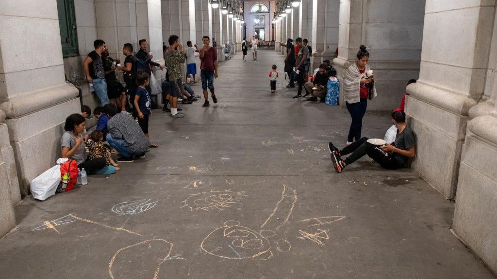 D.C. Mayor wants help from National Guard to aid migrants from Texas