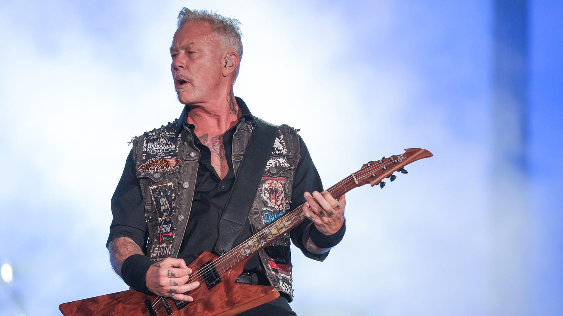Allow James Hetfield to explain the meaning of Metallica's '72 Seasons'