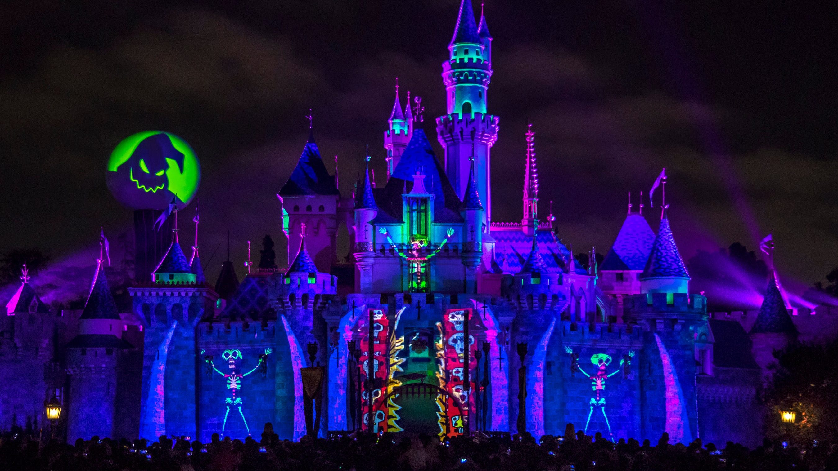 Disney hikes prices for Disneyland, California Adventure