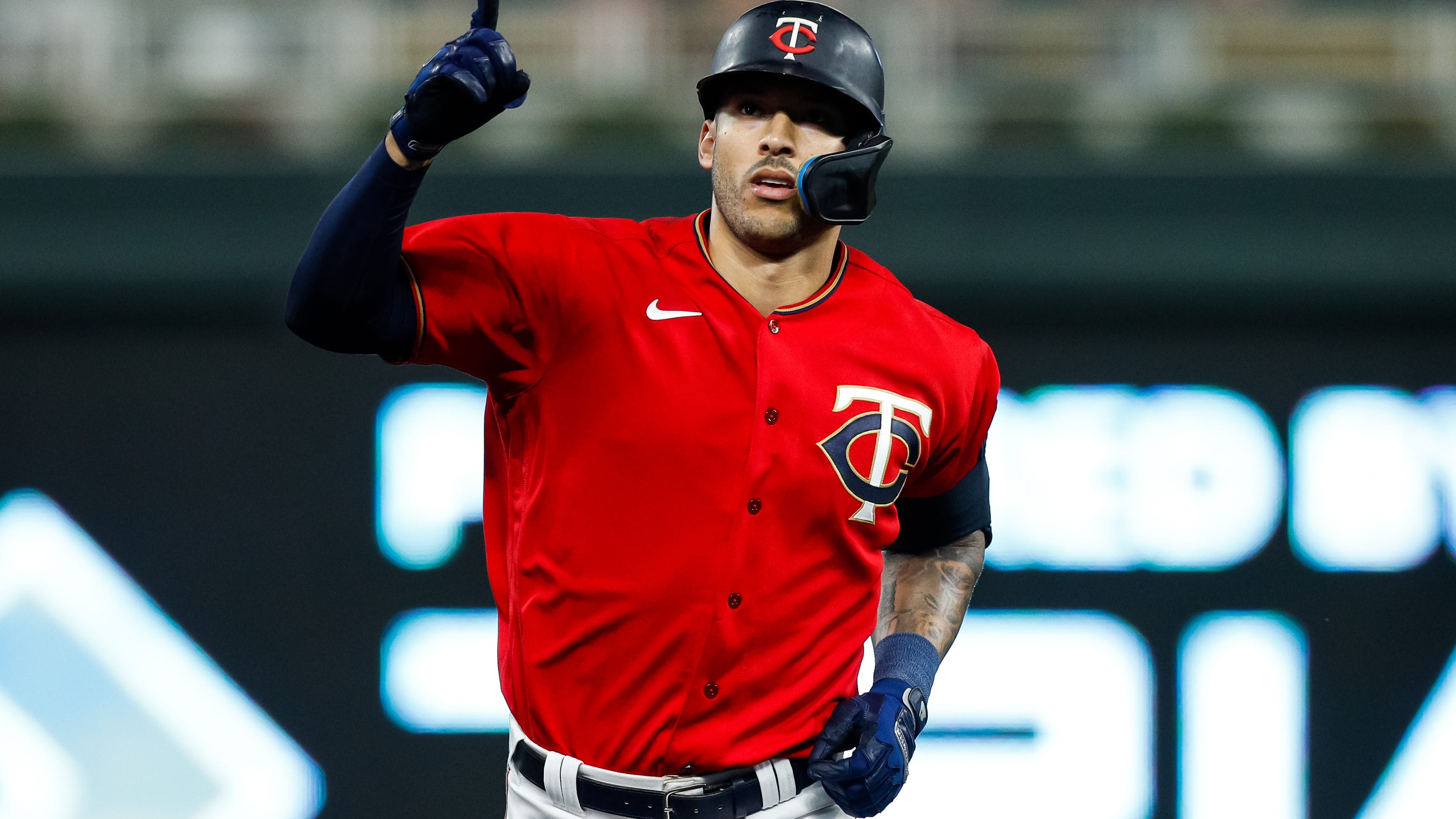 Carlos Correa signs with Mets after deal with Giants falls apart over medical issue