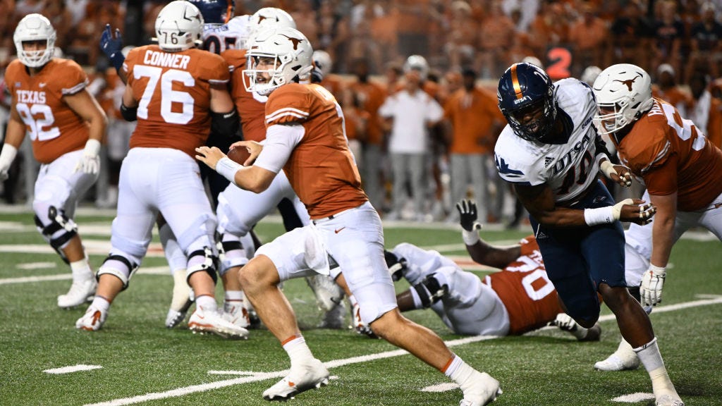 Texas Longhorns drop to #22 in the AP Top 25 rankings