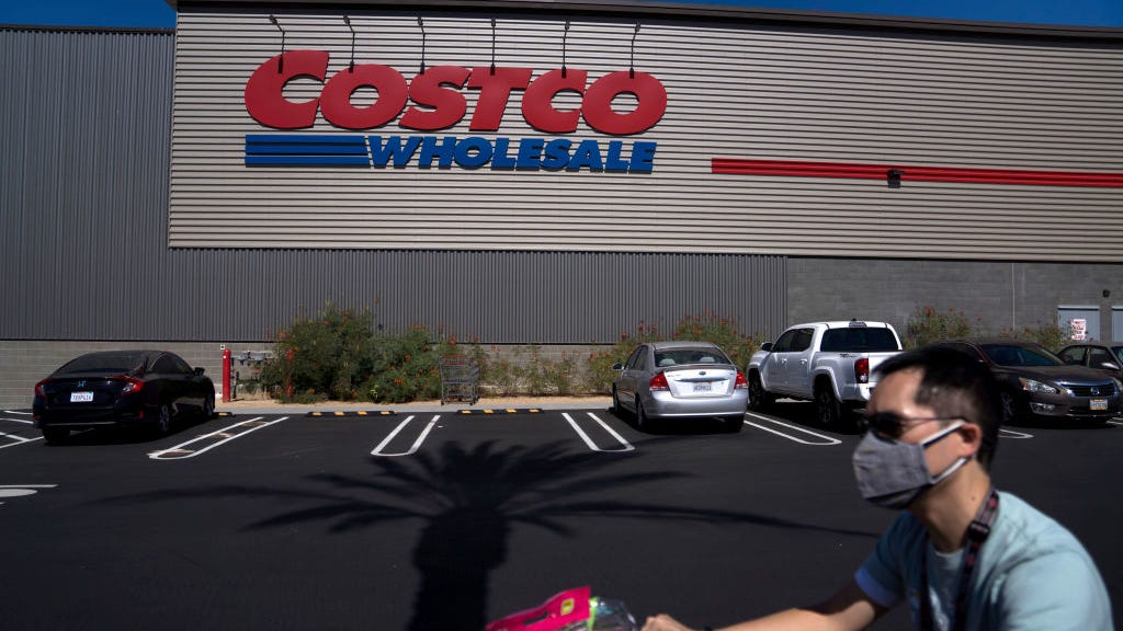 Costco is cracking down on membership sharing, asking for photo ID at self-checkouts