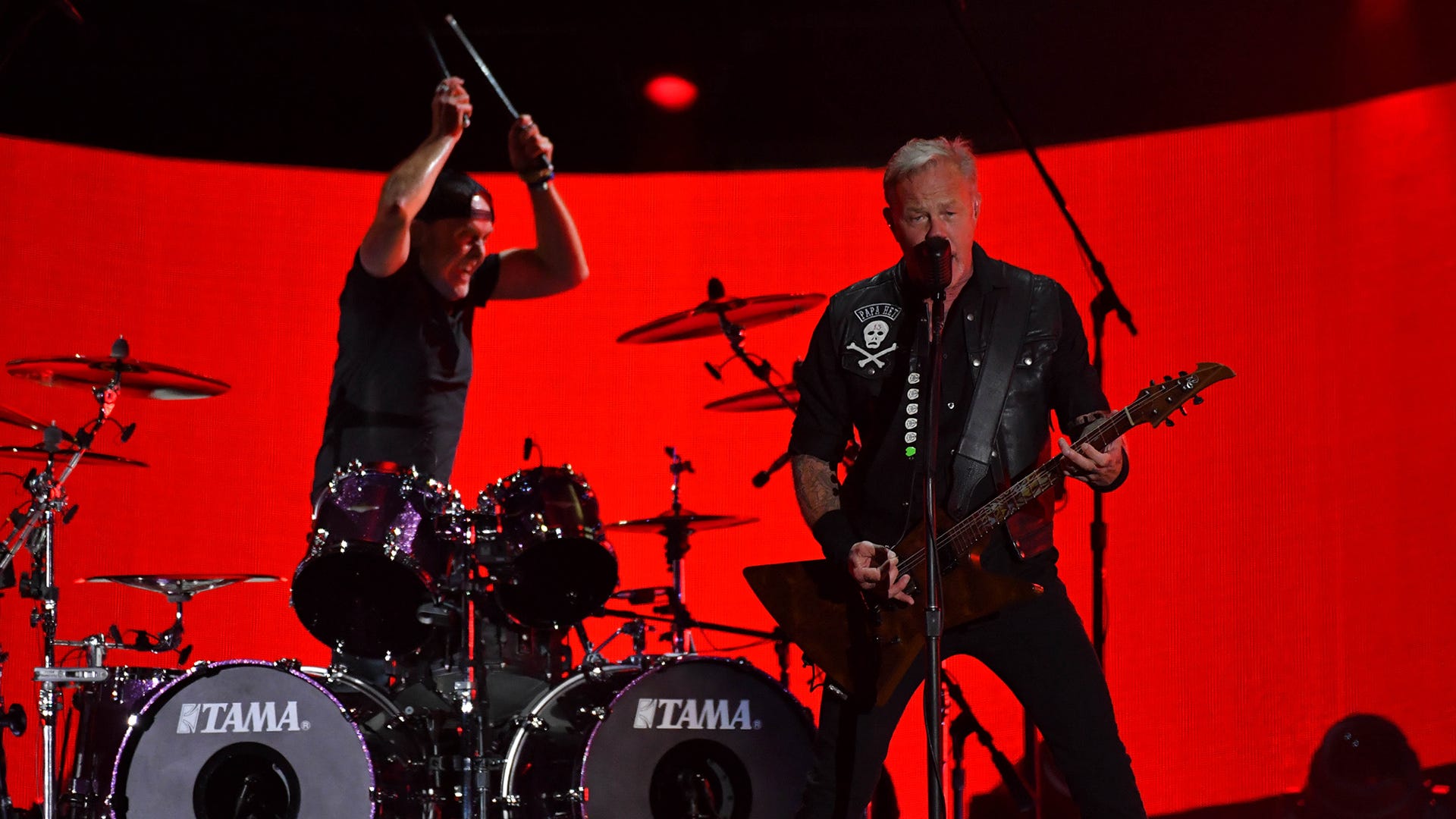 Metallica playing throwback 1983 - 84 Megaforce set for Marsh and Jonny Zazula tribute concert