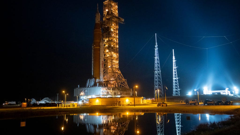 NASA keeps rocket safe from Ian, pushes Artemis I launch to November