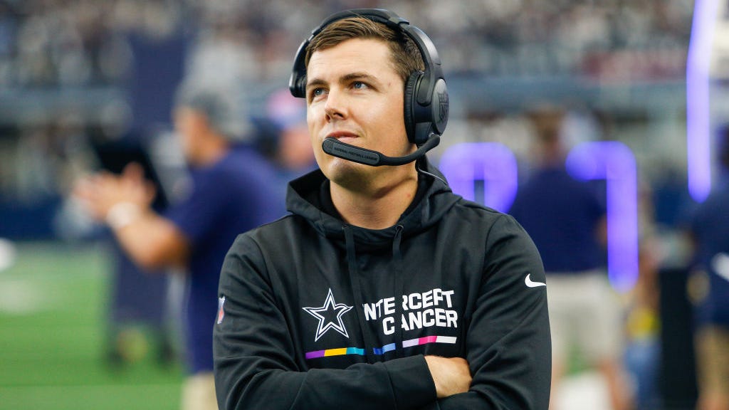 Panthers pass on Kellen Moore, hire Frank Reich as new head coach