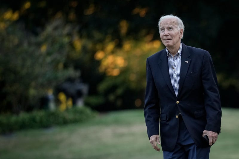 U.S. President Joe Biden walks toward the White House residence on the South Lawn after returning on Marine One October 5, 2022 in Washington, DC. 
