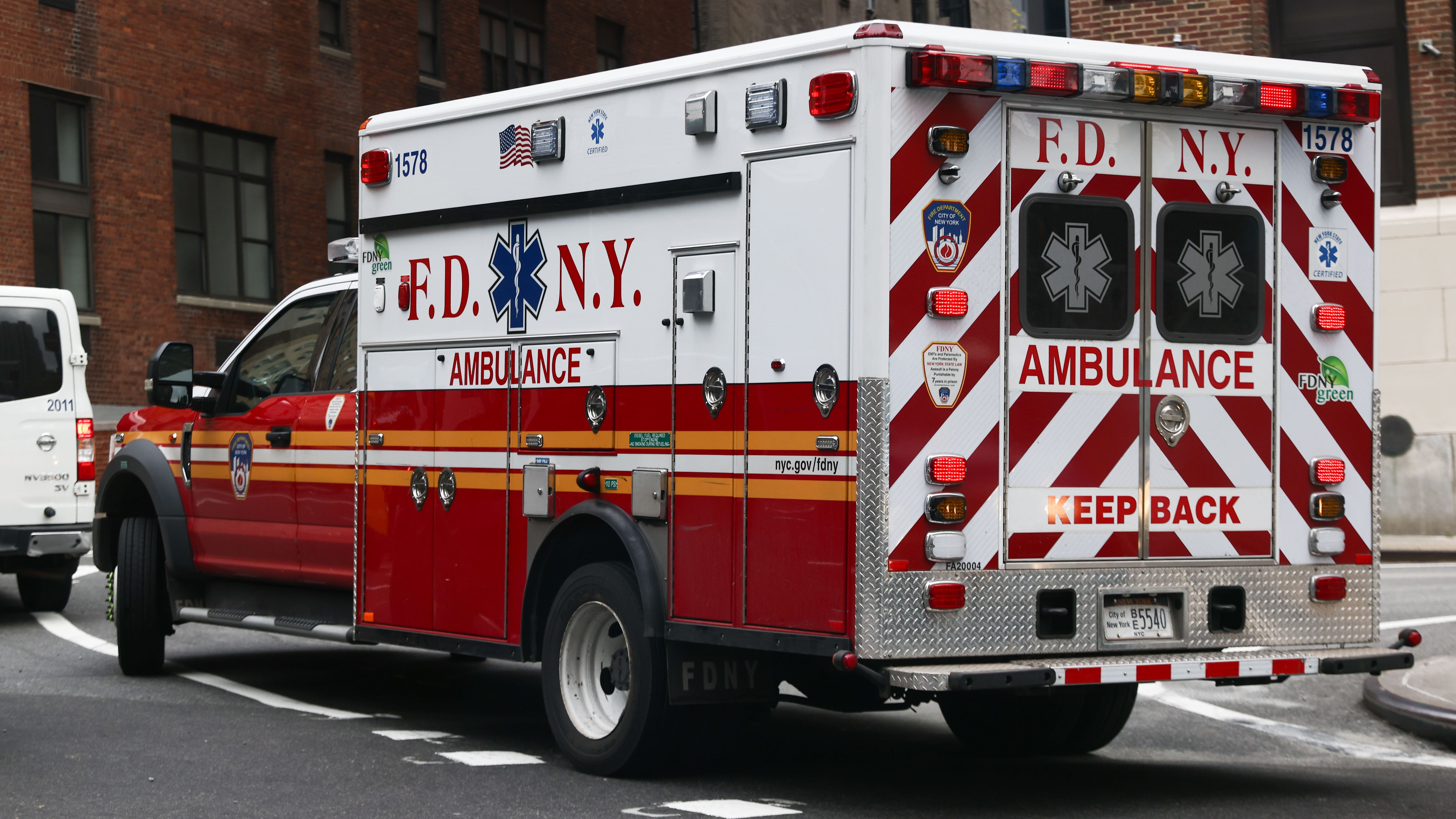 Man, 29, dies 3 months after shot in chest outside Queens deli