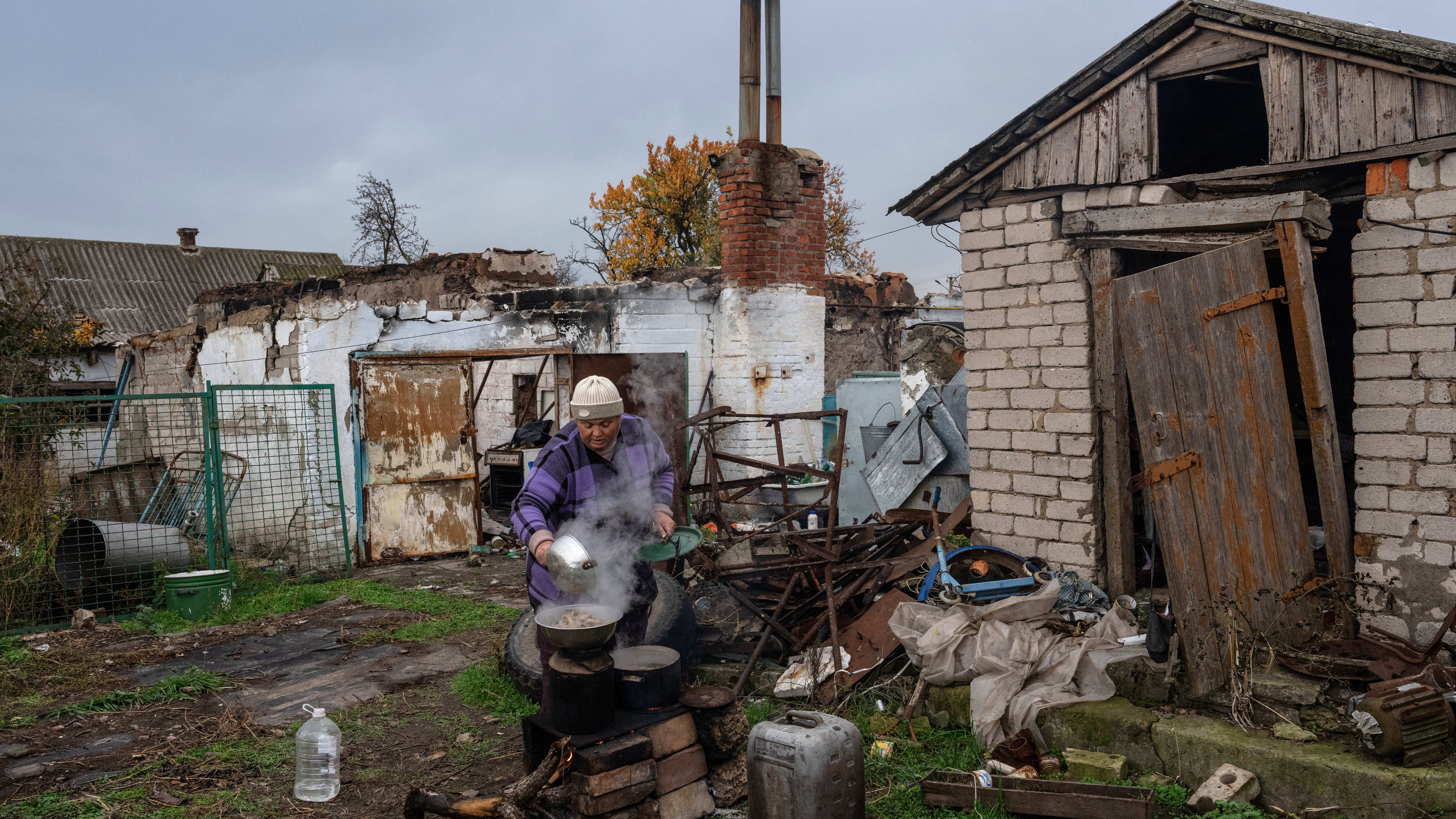 Supporting Ukraine is a ‘small price’ compared to Russia's 'daily atrocities,' Illinois officials say