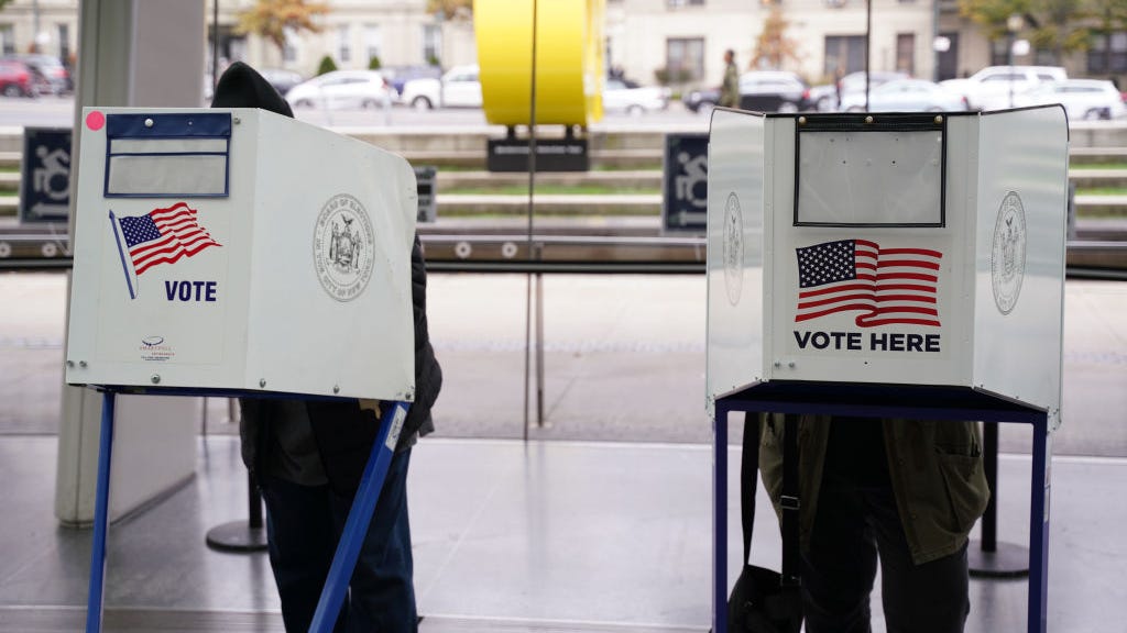 New York: What to expect on election night