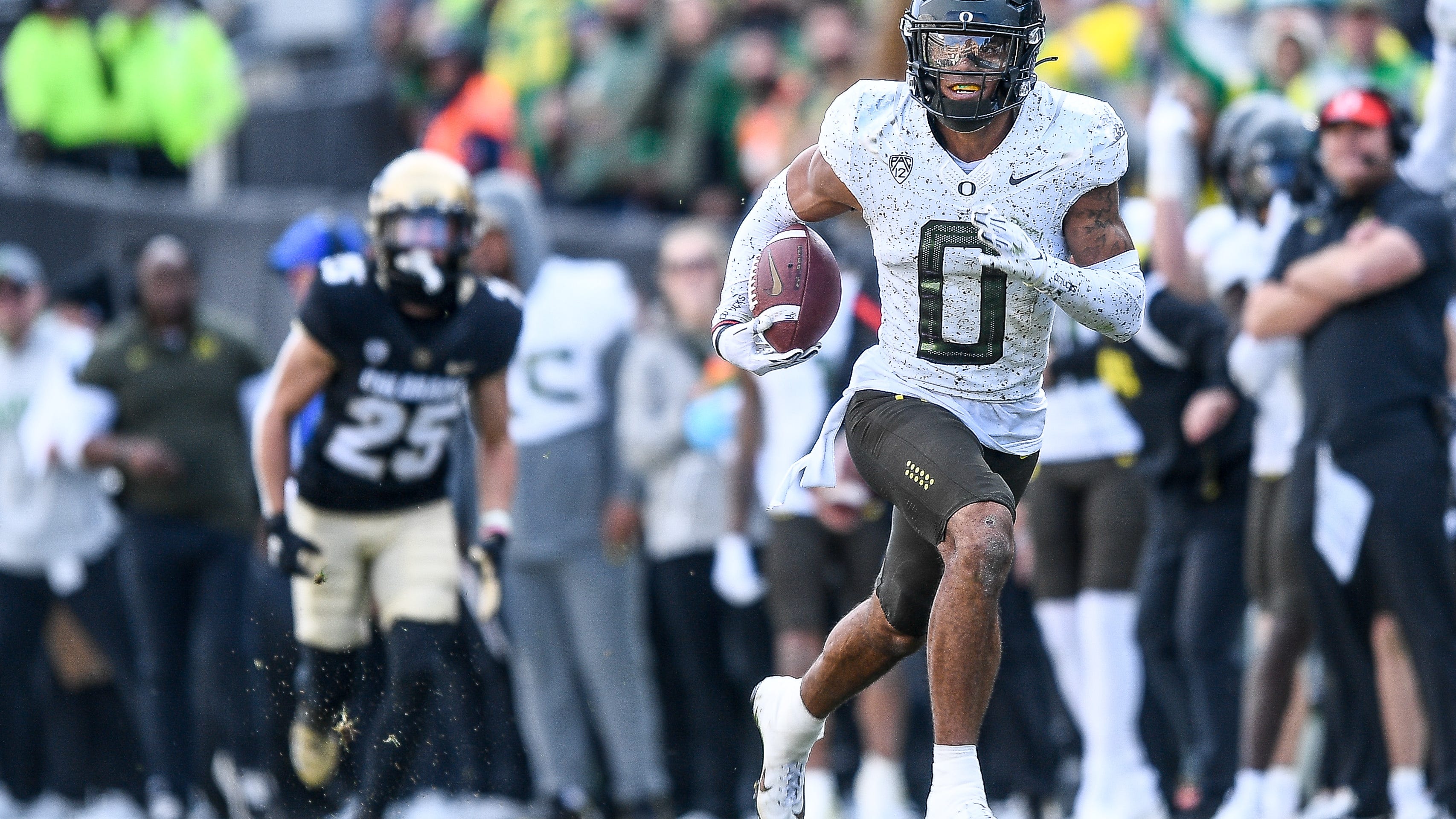 Patriots trade down, select cornerback Christian Gonzalez 17th overall