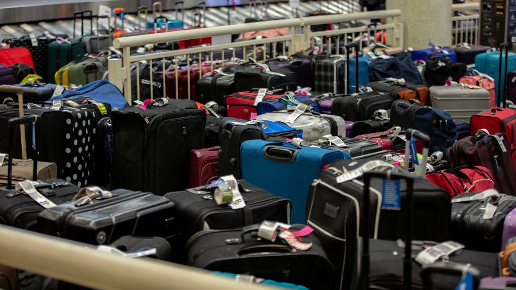 Southwest resources for lost luggage and reimbursements as flight cancellations continue