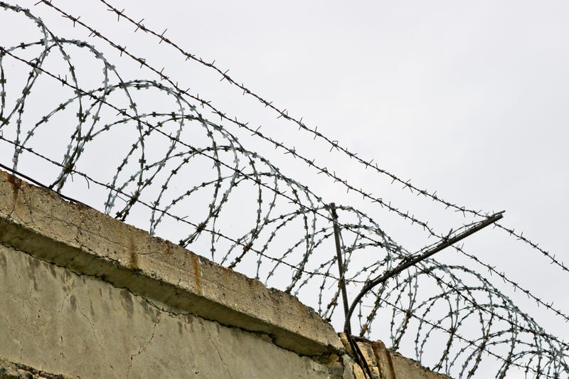 South Side woman indicted for allegedly stealing IDs of murder victims to get tax refunds, stimulus payments