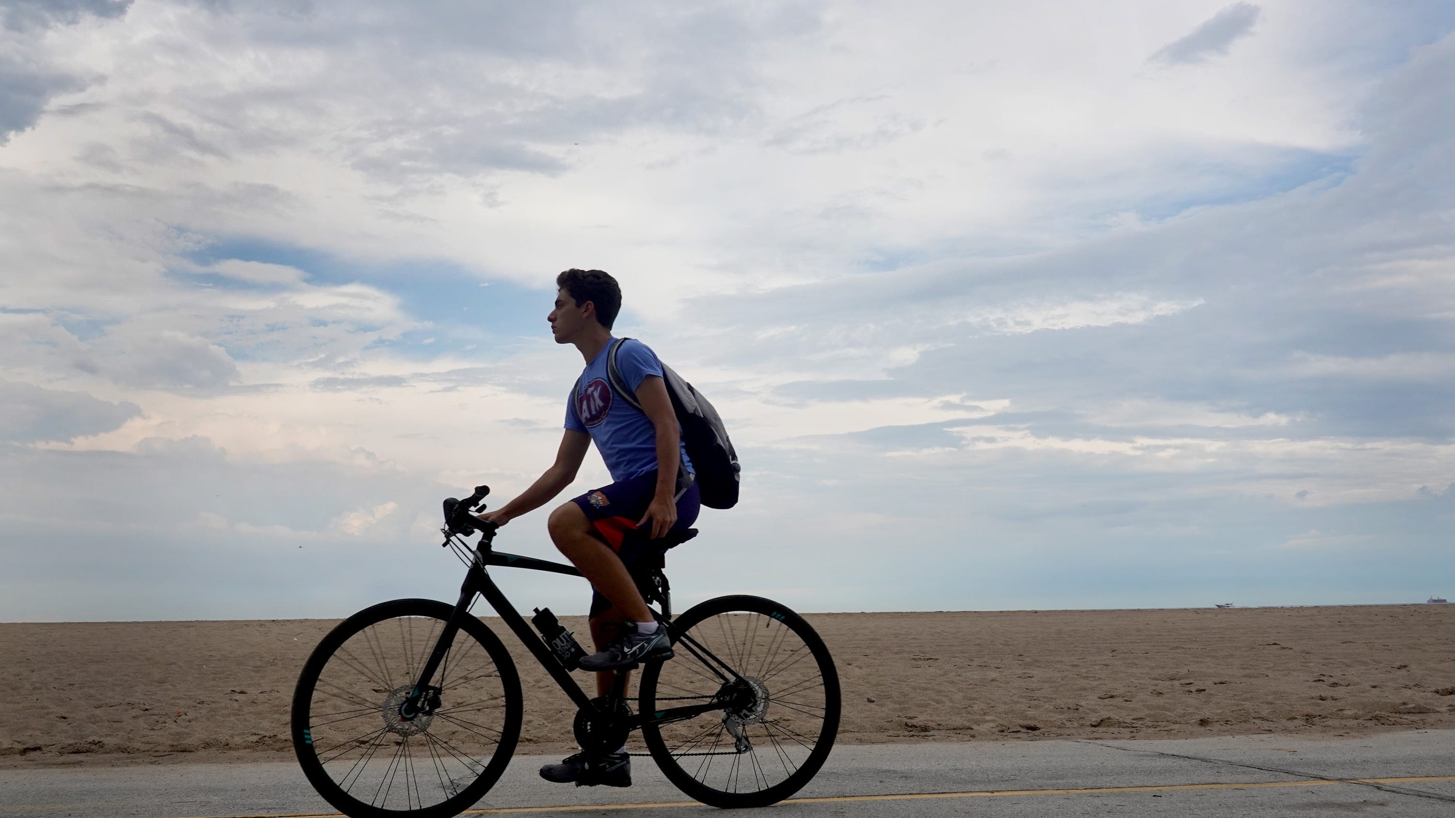 5,000 bikes, helmets, locks to be given away by Chicago