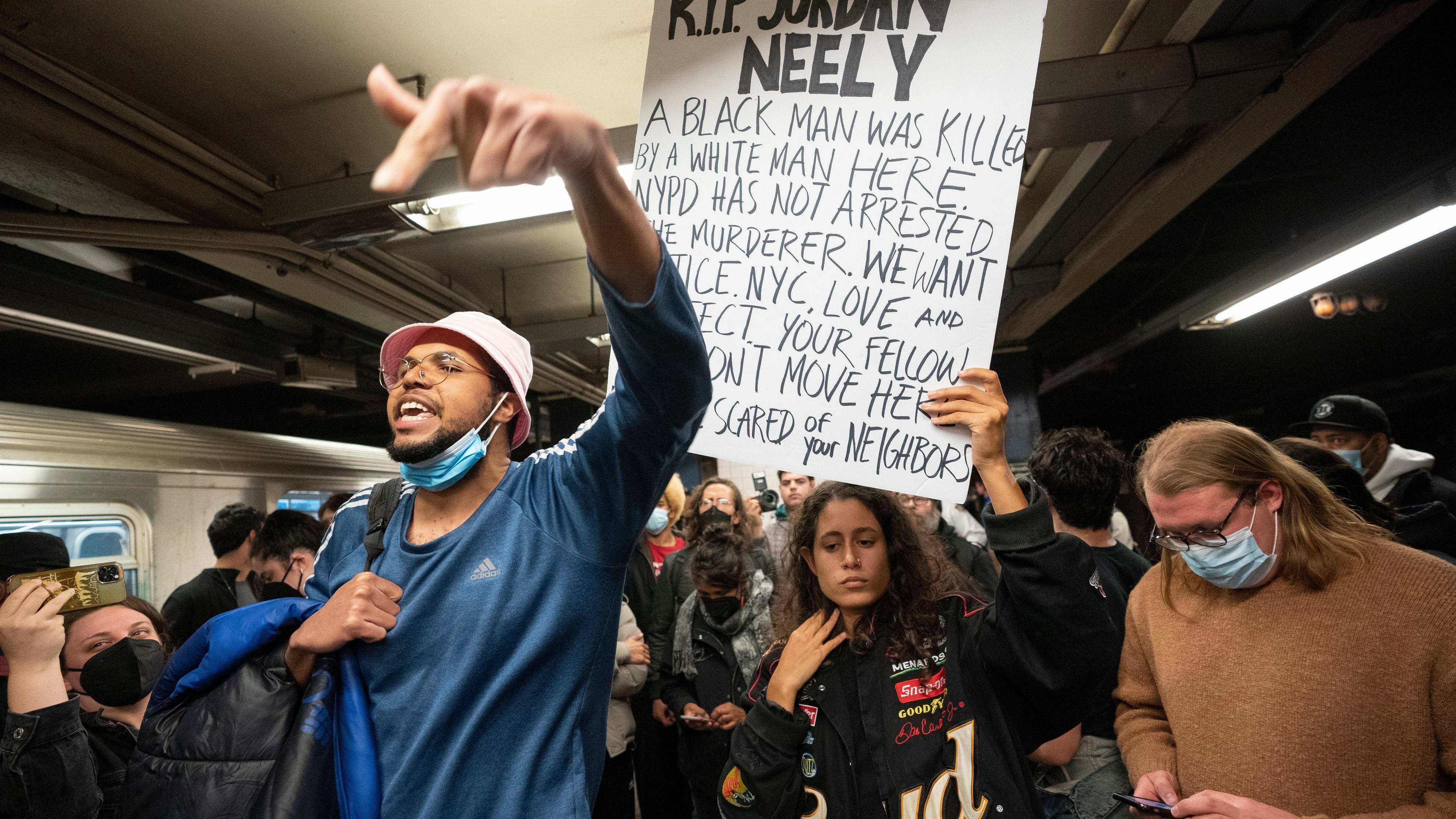 NYC subway chokehold death spurs calls for charges after homicide ruling