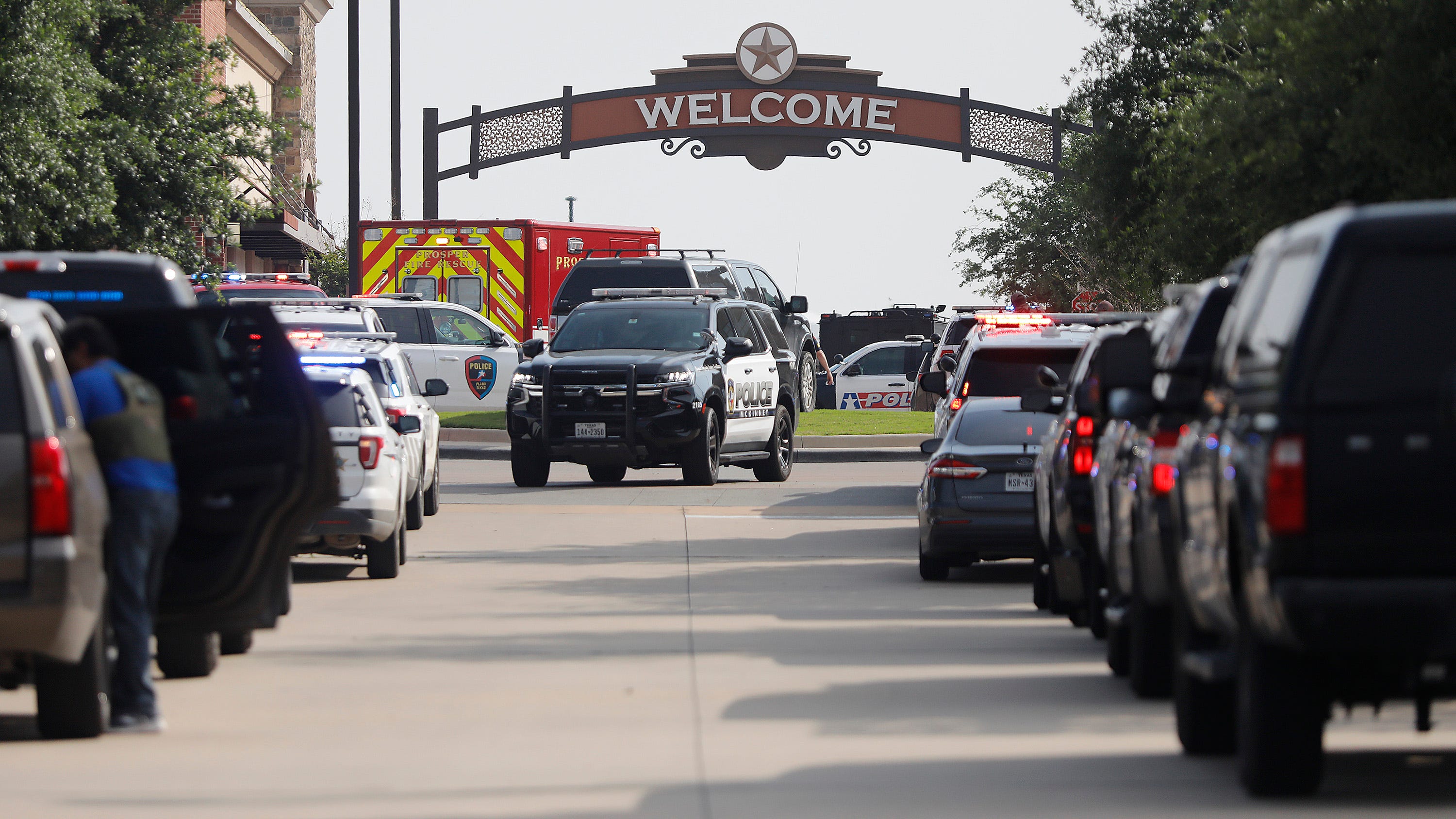 9 confirmed deaths in Allen Outlets mass shooting, 7 injured