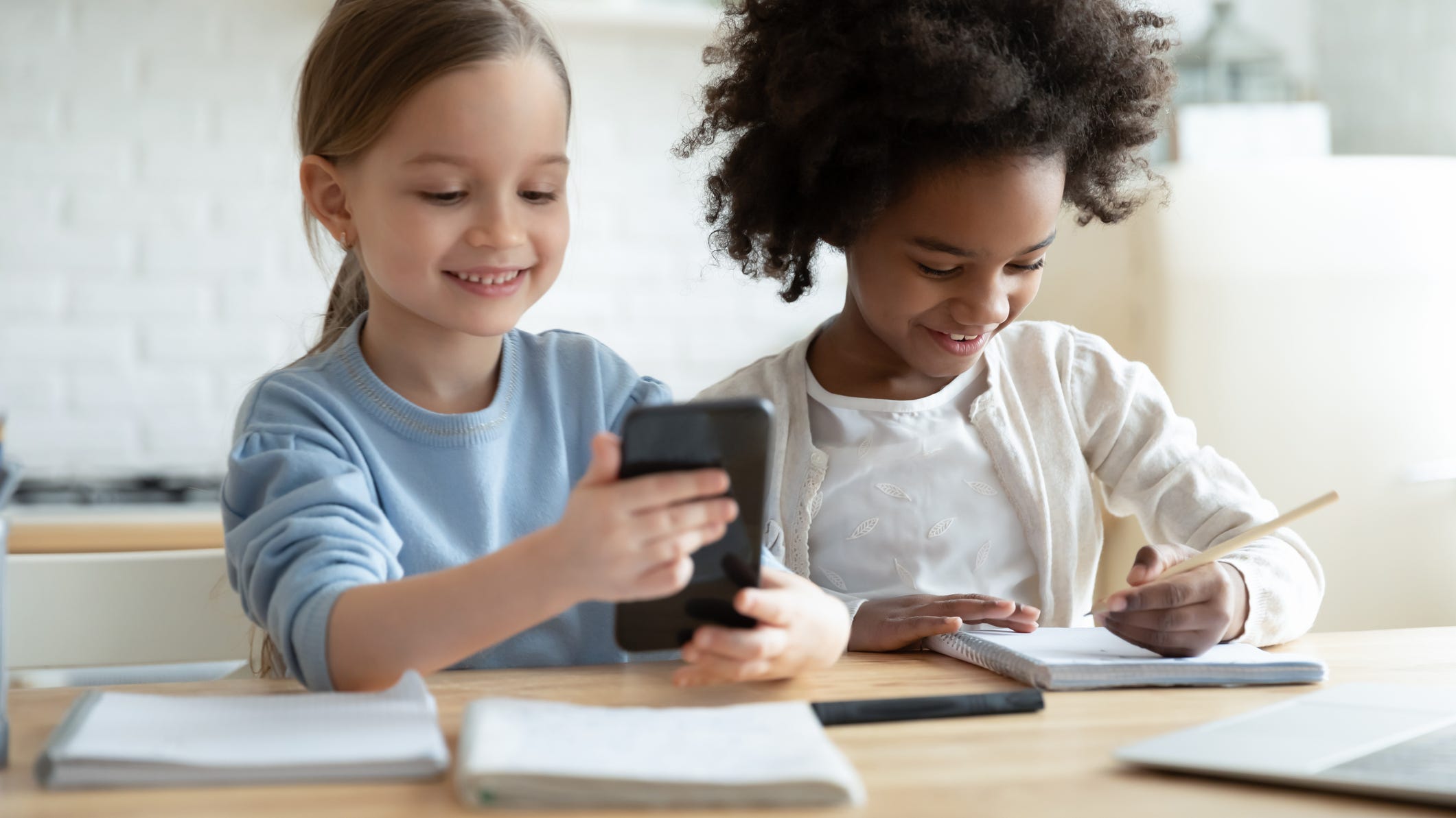 Microschooling: What You Need to Know About the New Homeschool Trend