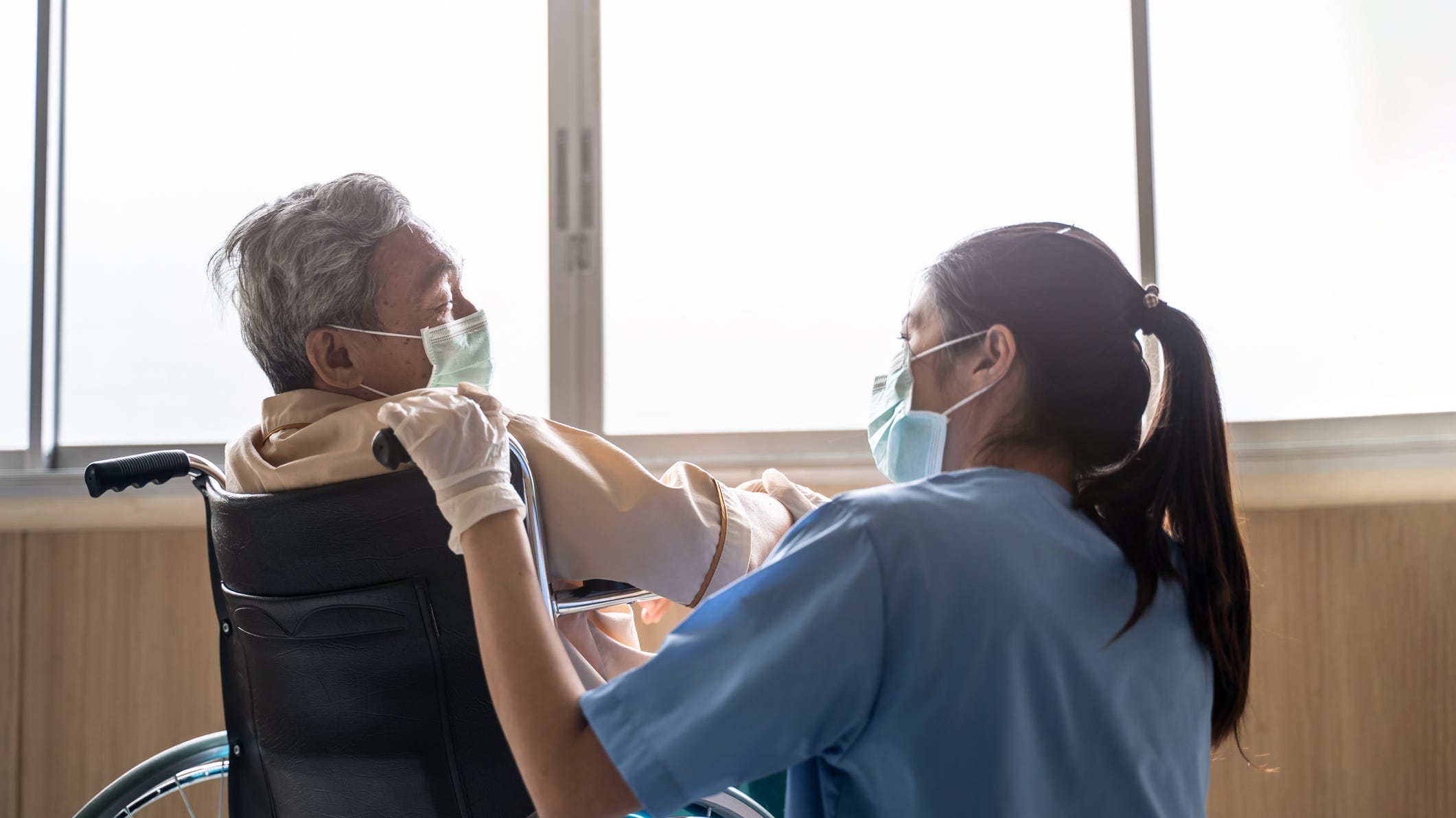 COVID-19 vaccines now rolling out to nursing homes in Pa., NJ