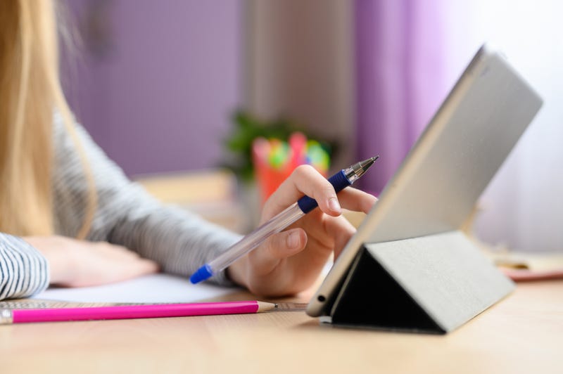 Should your teenager be trading online?