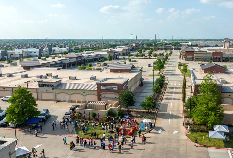 Allen Outlet Mall