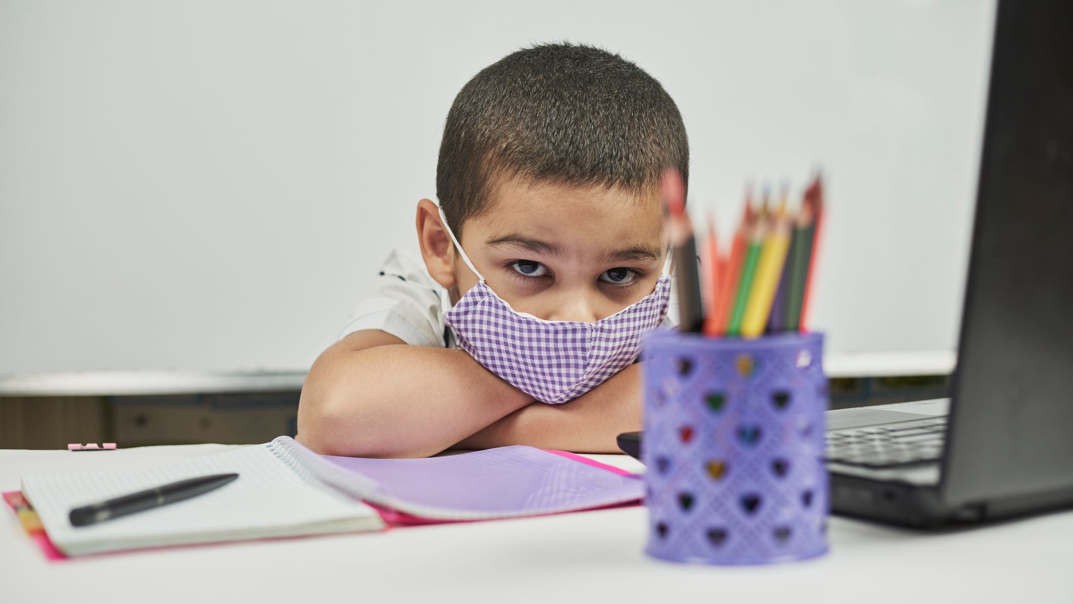 47 DuPage County students quarantined following COVID outbreak